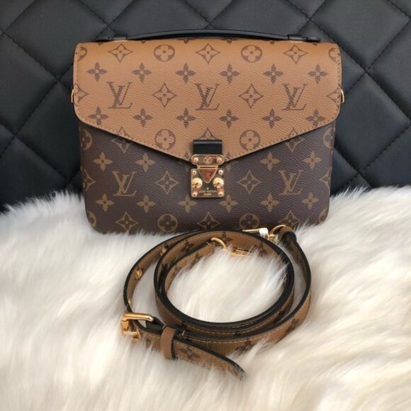 Louis Vuitton Bags Louis Vuitton Pochette Metis Monogram Messenger